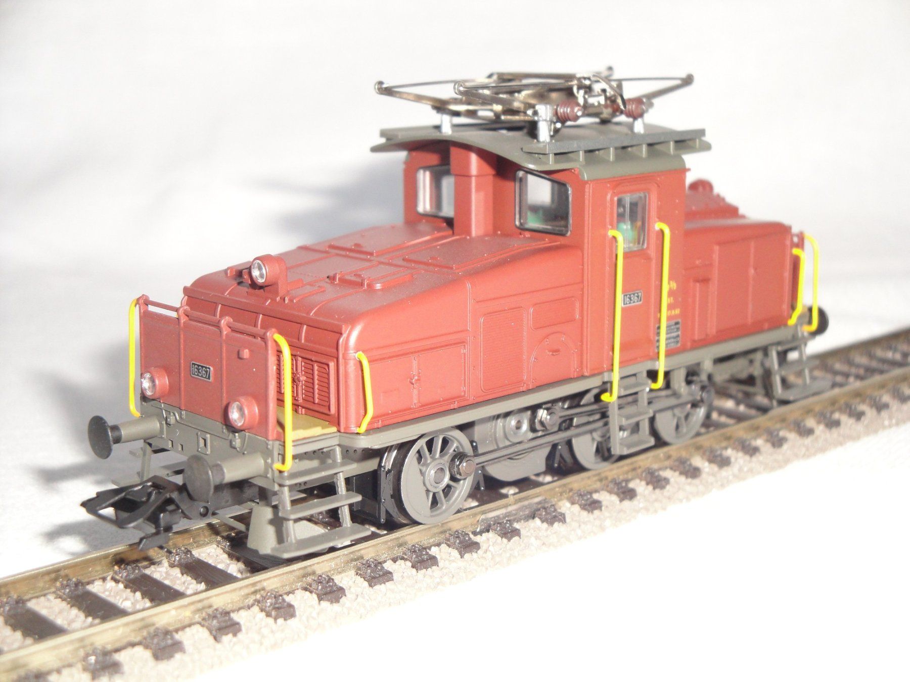 Trix Modelleisenbahnen: Trix SBB-Ee 3/3 16367 – Neu und originalverpackt aus Wolfwil von heinzs3575 4
