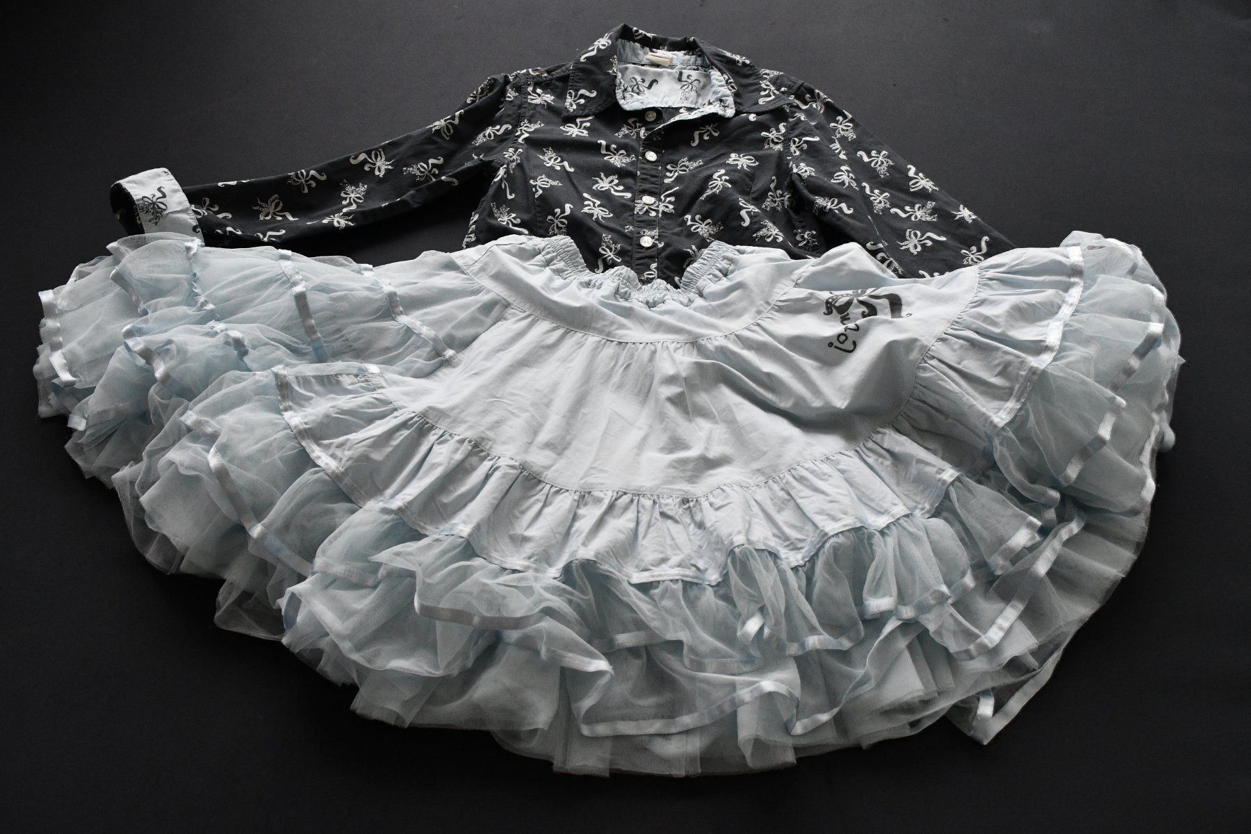 Vestiti & Gonne: Rock, Bluse von Jottum gr. 140 – Usato da Nuglar venduto da Korsika2 1