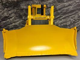 Caterpillar CAT _ D10 Kettendozer _ Planierraupe _ 1:50