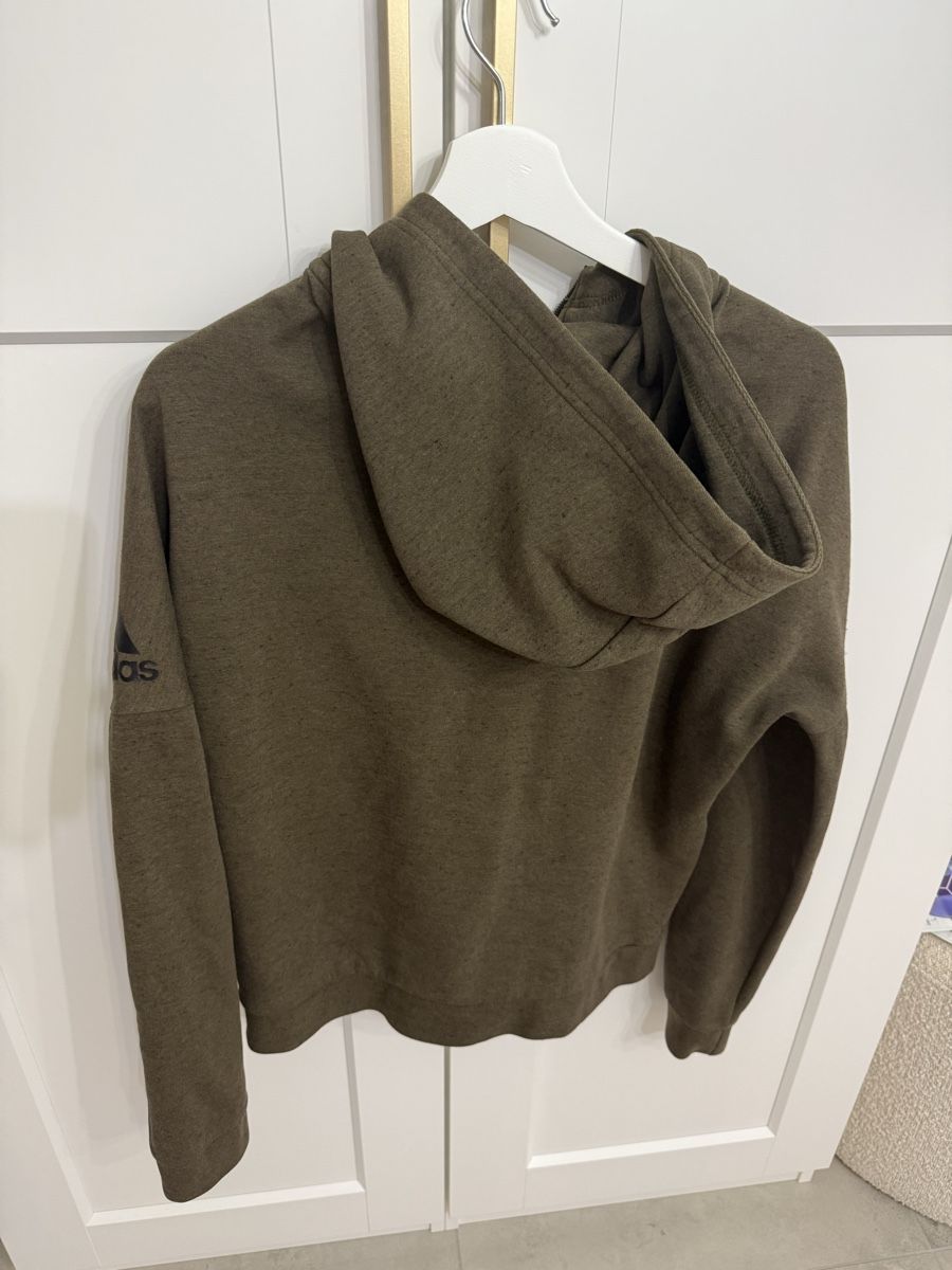 Adidas Jacken: Adidas Trainer – Gebraucht aus Binningen von bertidymz 4