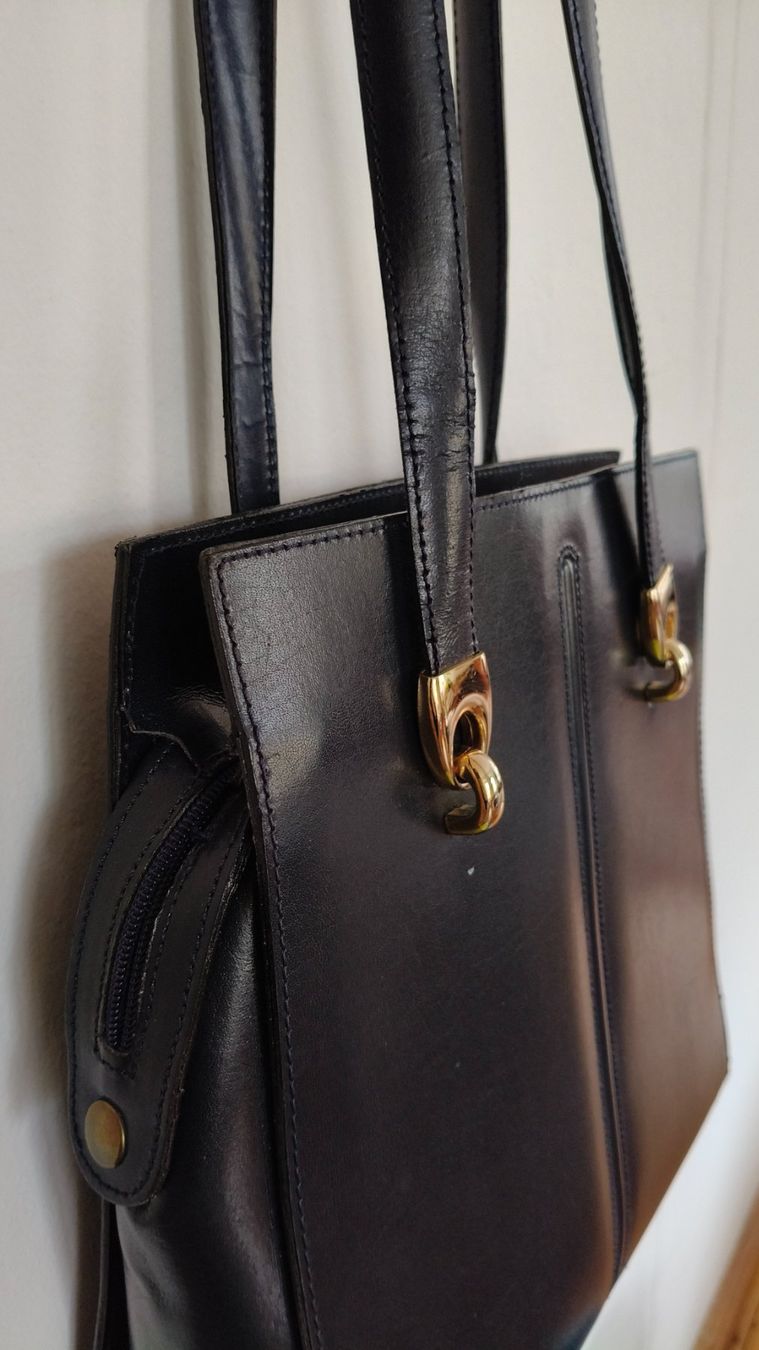 Taschen für Damen: Elegante,  dunkel blaue Tasche – Gebraucht aus Wettingen von pel_lfs8 1