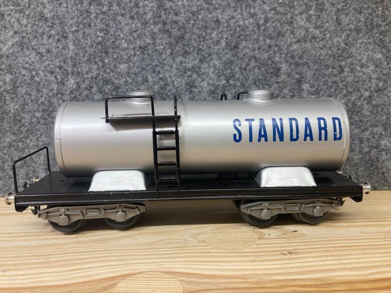 Hag Modellini di ferrovie: Hag Spur 0 Kesselwagen hellgrau "Standard" – Usato da Büsserach venduto da ModellbahnDepot