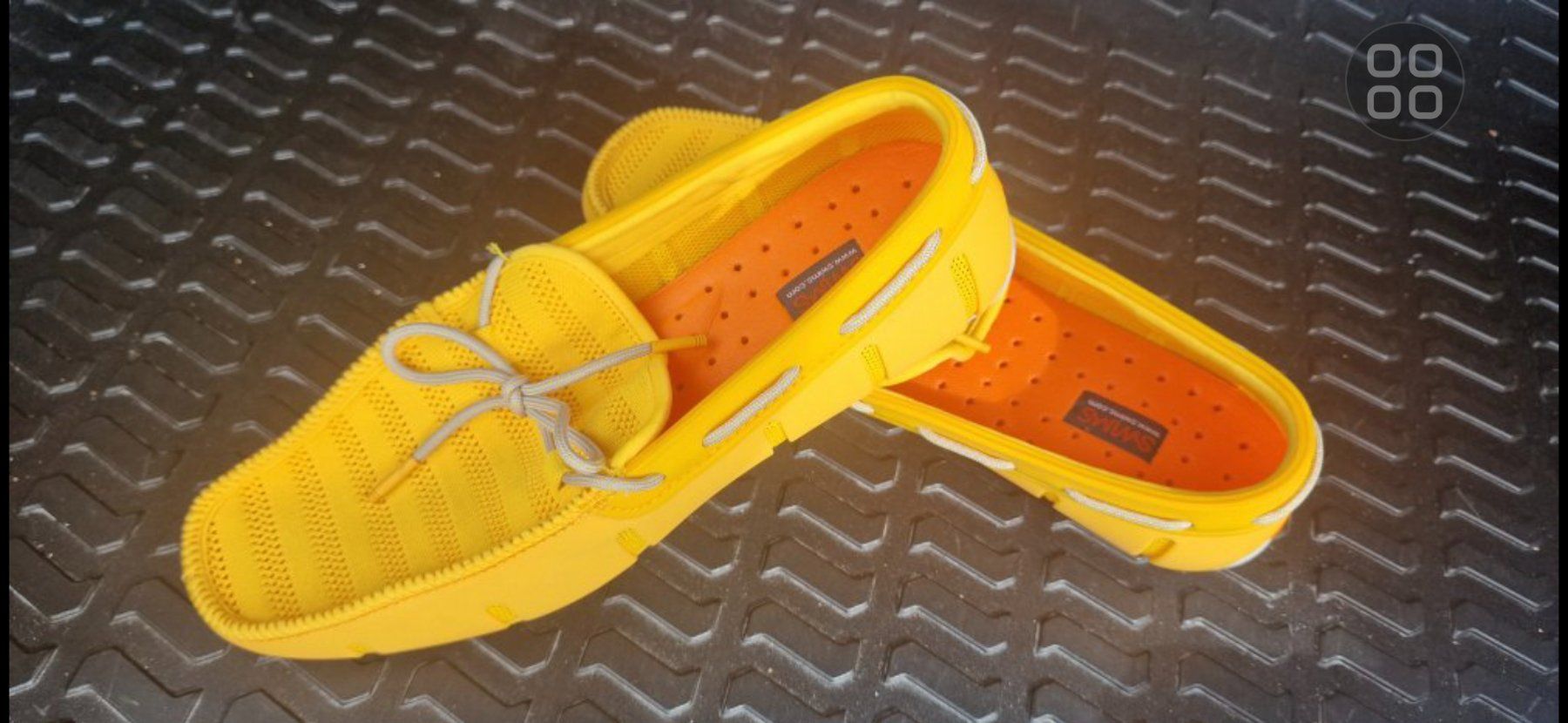 Scarpe da uomo: Mocassin Swims jaune taille 9 (42) neuf – Nuovo (secondo la descrizione) da La Neuveville venduto da Clb29