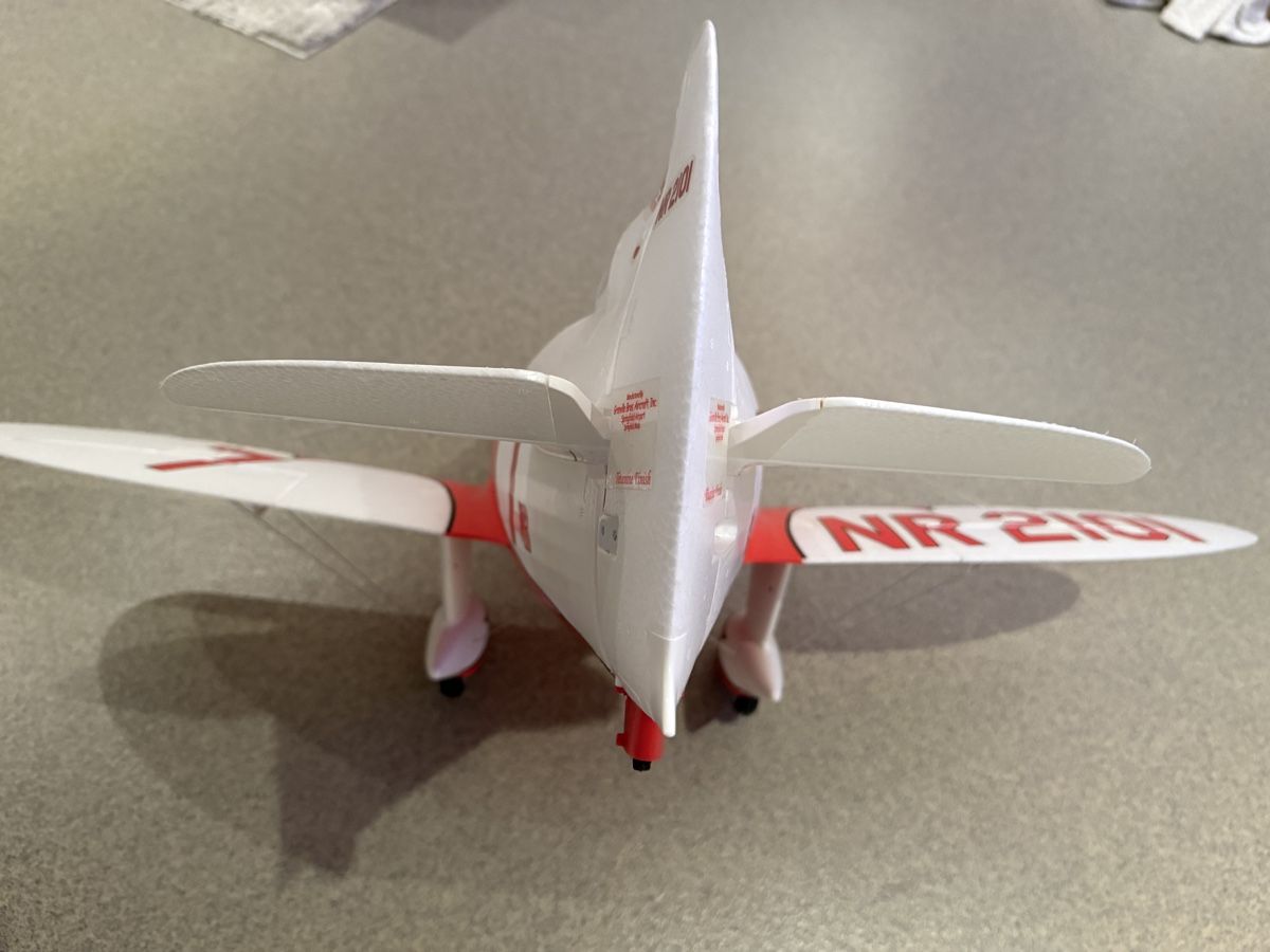 E-Flite RC Kits de montage: E-flite Gee Bee R-2 1.0m BNF Basic with AS3X+ and SAFE Selec – D'occasion à Untersiggenthal par mash10 5