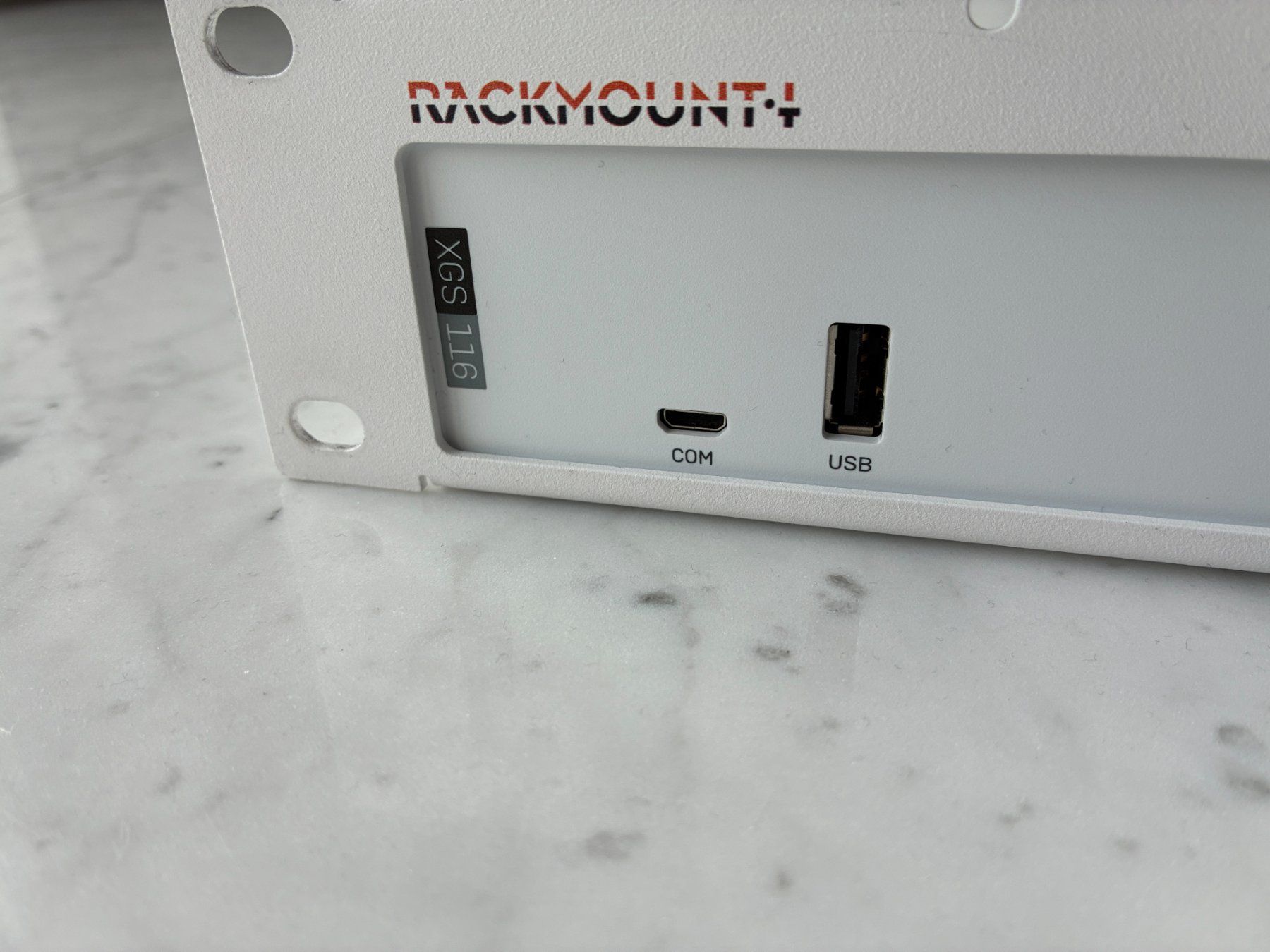 Racks & Cavalletti: Sophos XGS 116 Rackmount Kit – Usato da Termen venduto da Timotei 3