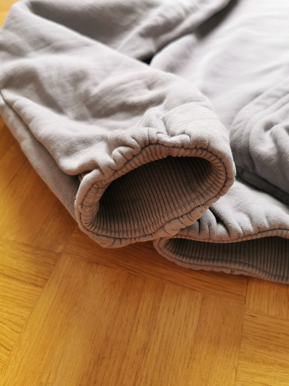 Weekday Maglioni & Felpe: Hoodie – Usato da Belp venduto da sar_r7ls 2
