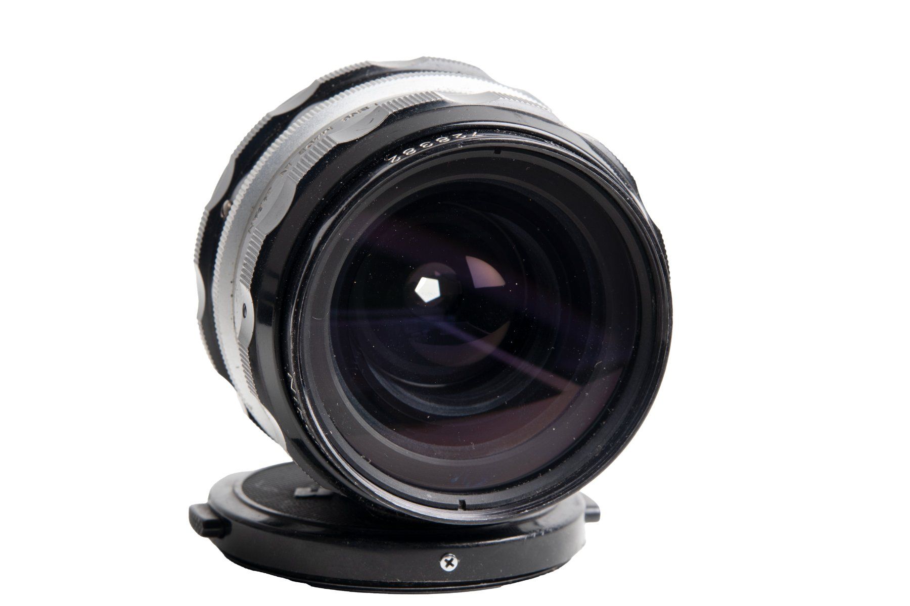 Nikon Obiettivi: NIKON 28mm 3.5 Objektiv Nikkor H – Usato da Emmen venduto da chromaton 2