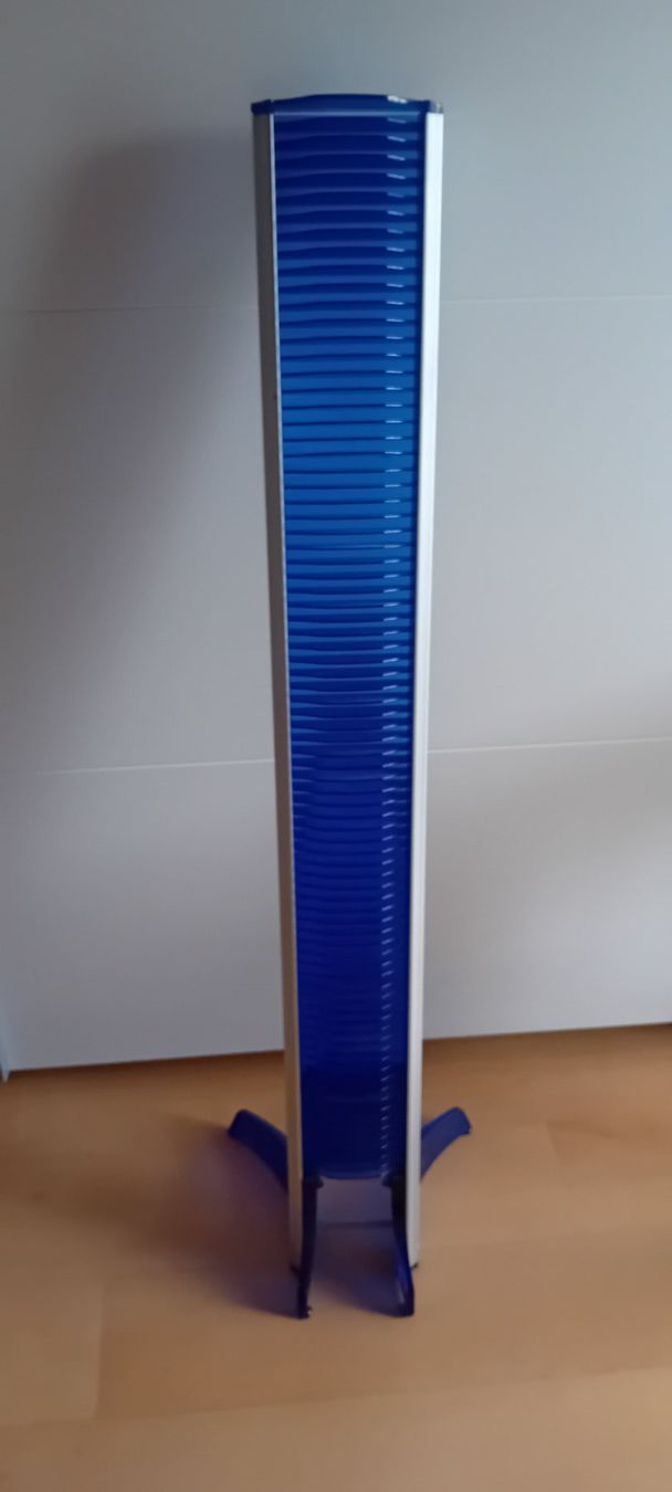 Scaffali: CD-Turm für ca.80cds – Usato da Rothrist venduto da Y.altun