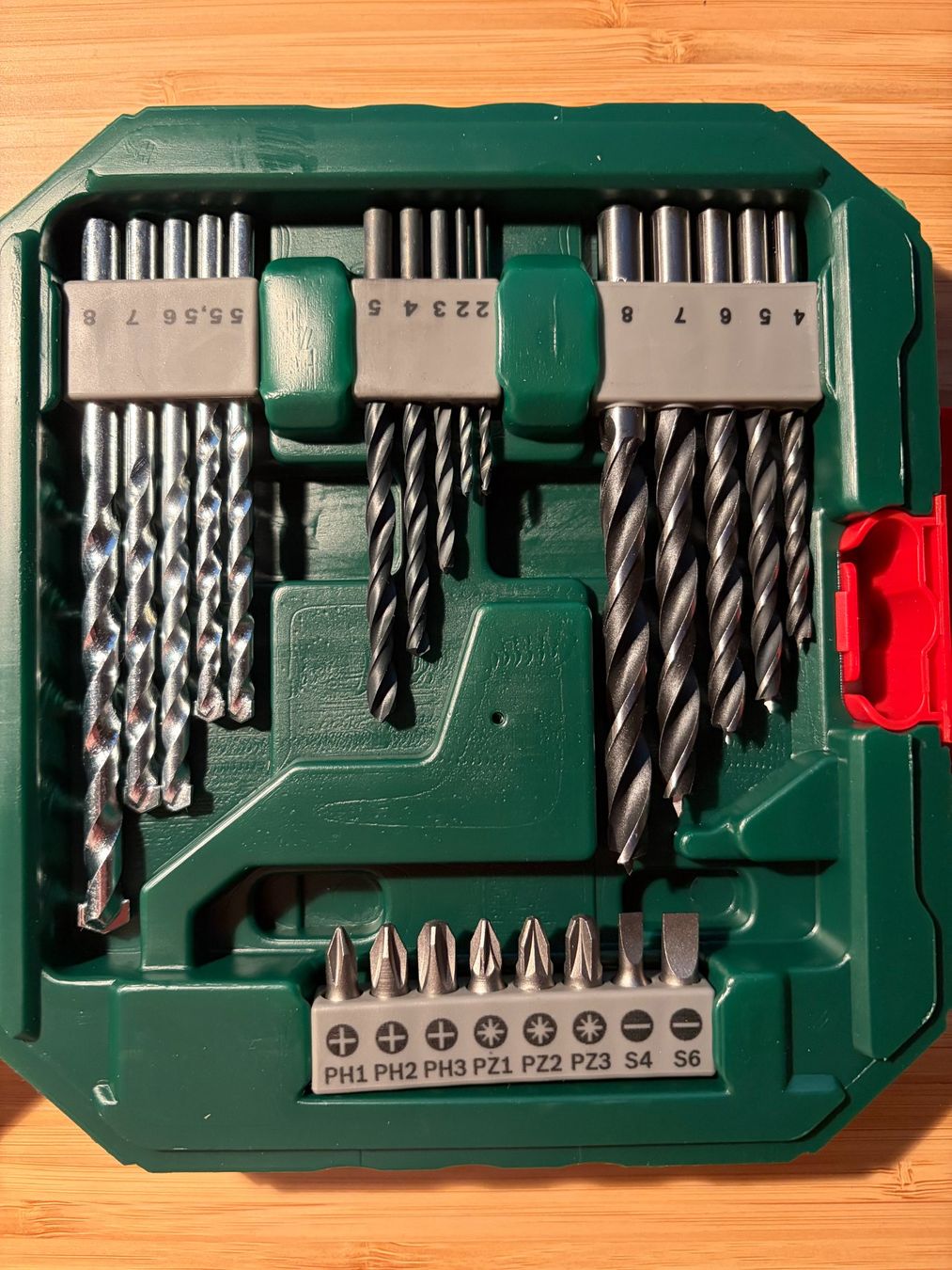 Bosch Tutti gli attrezzi: Bosch38-teiliges X-Line Bohrer- und Schraubenbit-Set – Nuovo (secondo la descrizione) da Degersheim venduto da 8sven 3