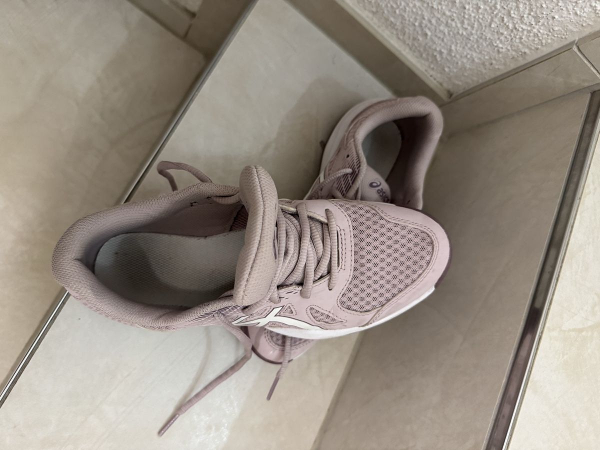 Asics Chaussures femmes: Asics Turnschuh rosa Gr. 38 – D'occasion à Oetwil am See par cos_lzr8 1