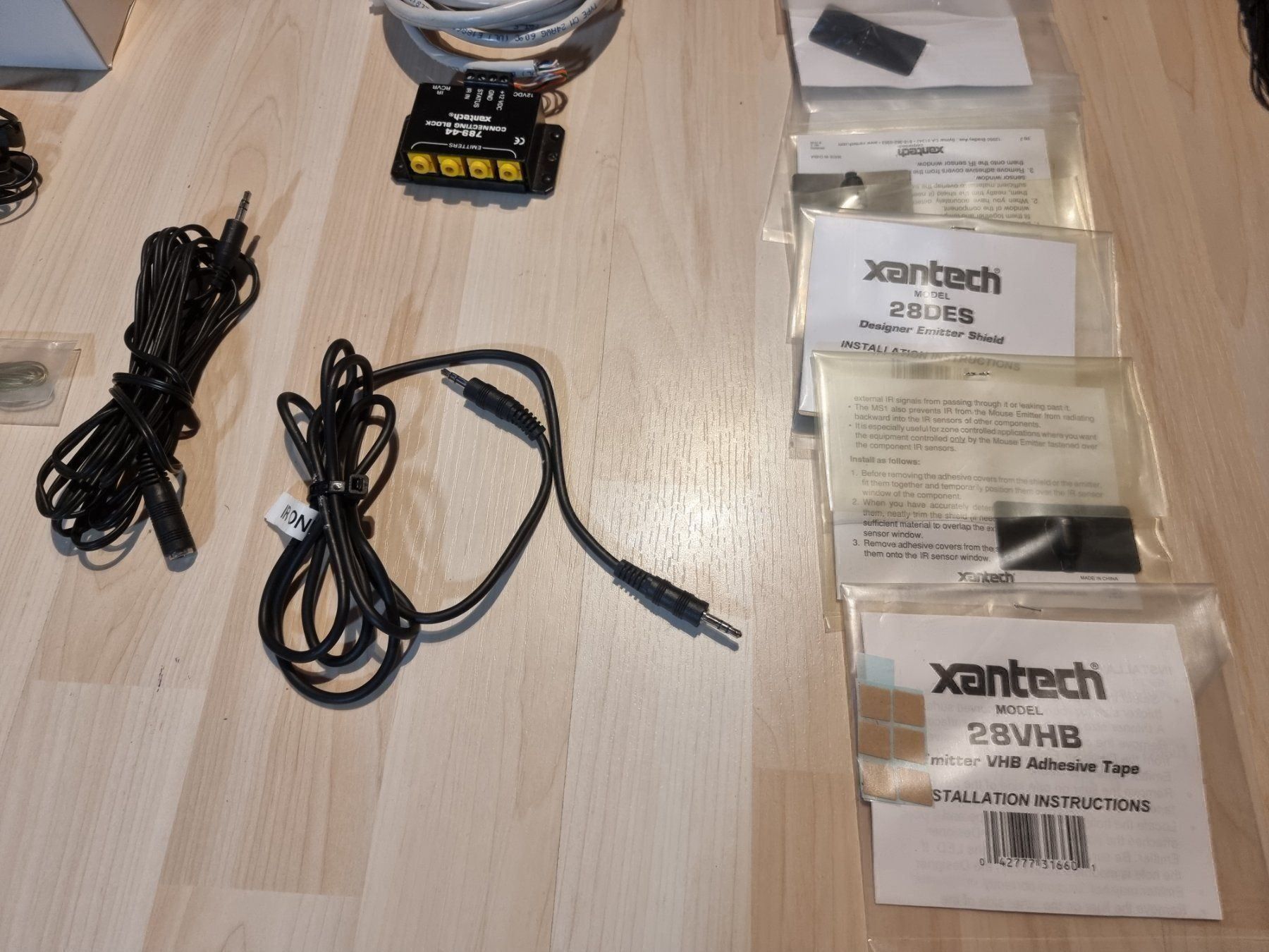 Unità & Adattatore: Xantech Infrarot-Verteiler MultiSet – Usato da Schwarzenburg venduto da Swisscom 4
