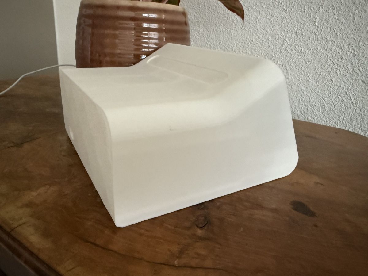 Docking station: Stand Charger Stand iPhone 14 pro 3D print Dock MagSafe – Usato da Niederweningen venduto da rimicanardo 4