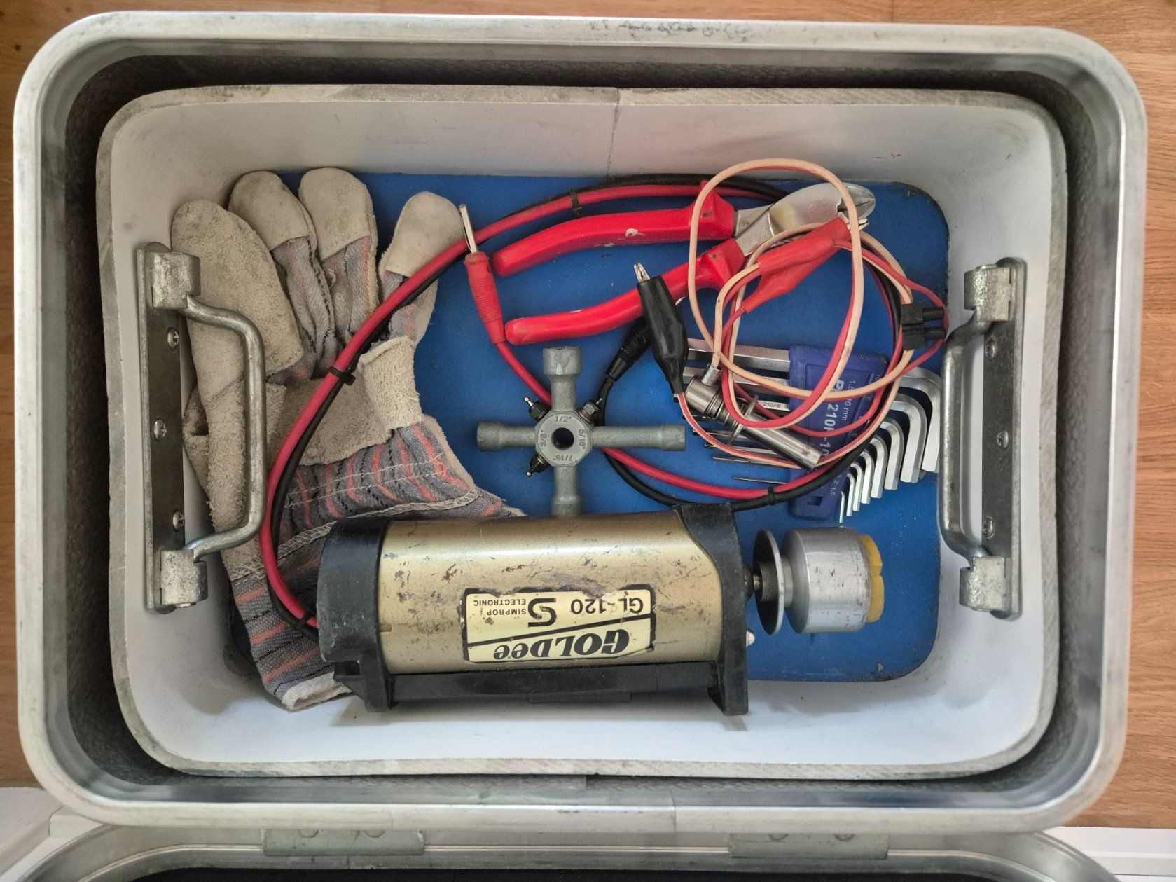 Modellismo RC: 2x Grashüpfer (Trainer) mit MVVS 10ccm mit Starter-Box – Usato da Büren an der Aare venduto da eschlAir 7