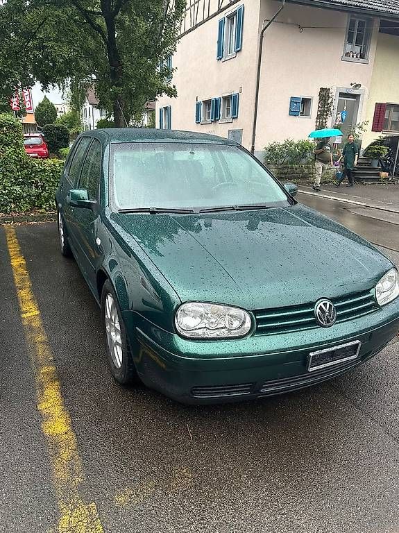 VW Automobili: Golf 4 /mfk/1.9 tdi – Usato da Neftenbach venduto da ycc_55kr 2