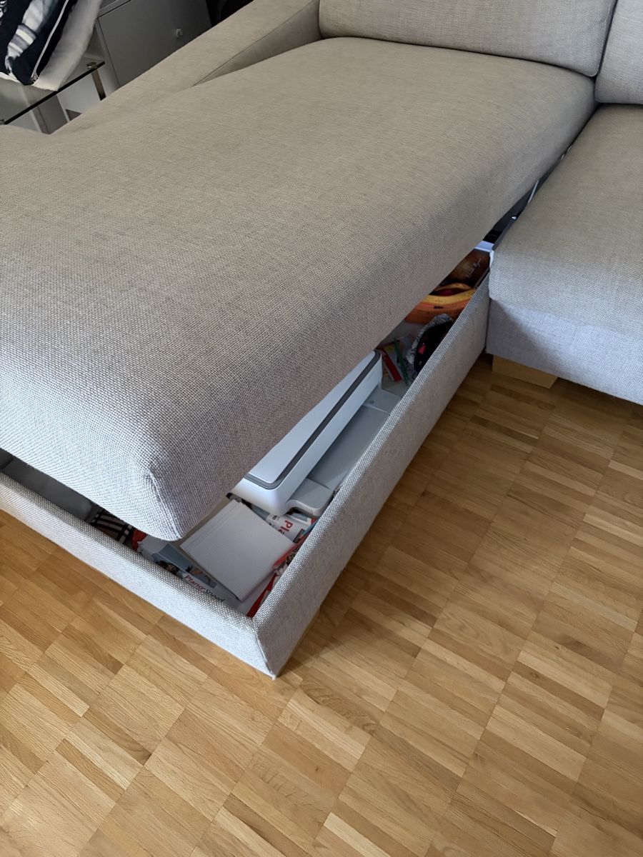 Sofas: Ecksofa in sehr gutem Zustand - Abholung bis Mittwoch – Gebraucht aus Zürich von Babydoll8 2
