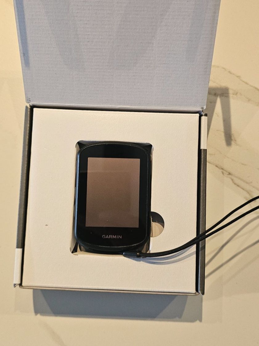 Garmin Ordinateurs & app. de mesure: Garmin Edge 540 - wenig gebraucht – D'occasion à Blatten b. Naters par deeiinu