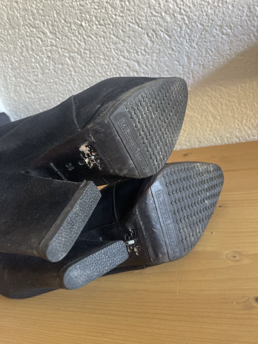Prada Chaussures femmes: Bottines Prada – D'occasion à Martigny par Lea_lucci 4