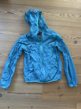 Leichte Reima Windjacke Gr. 140, top Zustand