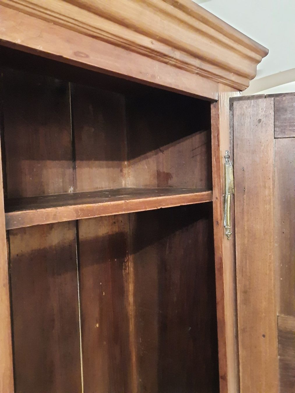 Armoires: alte antike Eichenholz Schrank – D'occasion à Uhwiesen par fel_5ghs 2