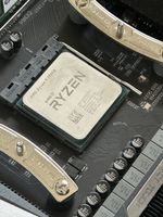 AMD Ryzen 9 3900X 12 Kerne / 24 Threads