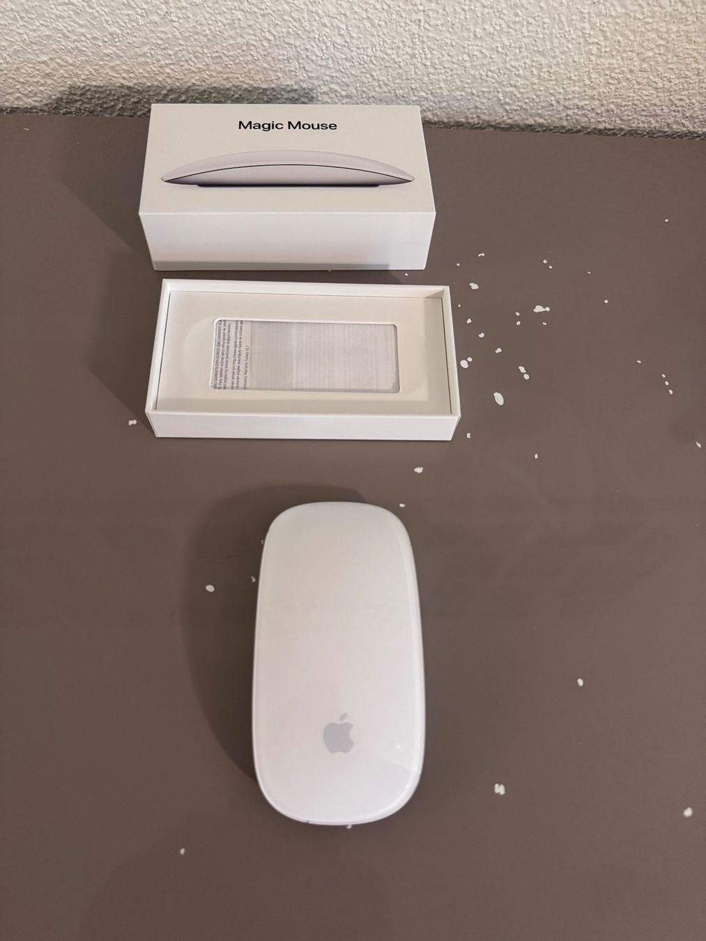 Apple Maus: Apple Magic Mouse Gen. I Kabellos, Maus – Gebraucht aus Bern von vb5bv 3