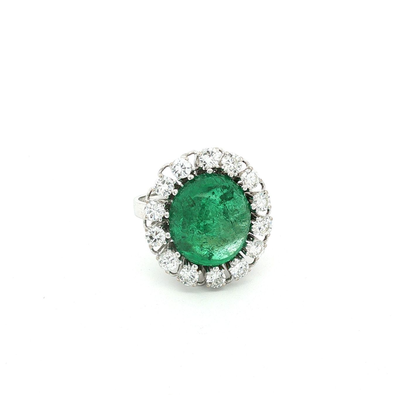 Anelli: SMARAGD RING MIT DIAMANT ENTOURAGE IN 585 WEISSGOLD – Usato da Luzern venduto da EdiGem 2