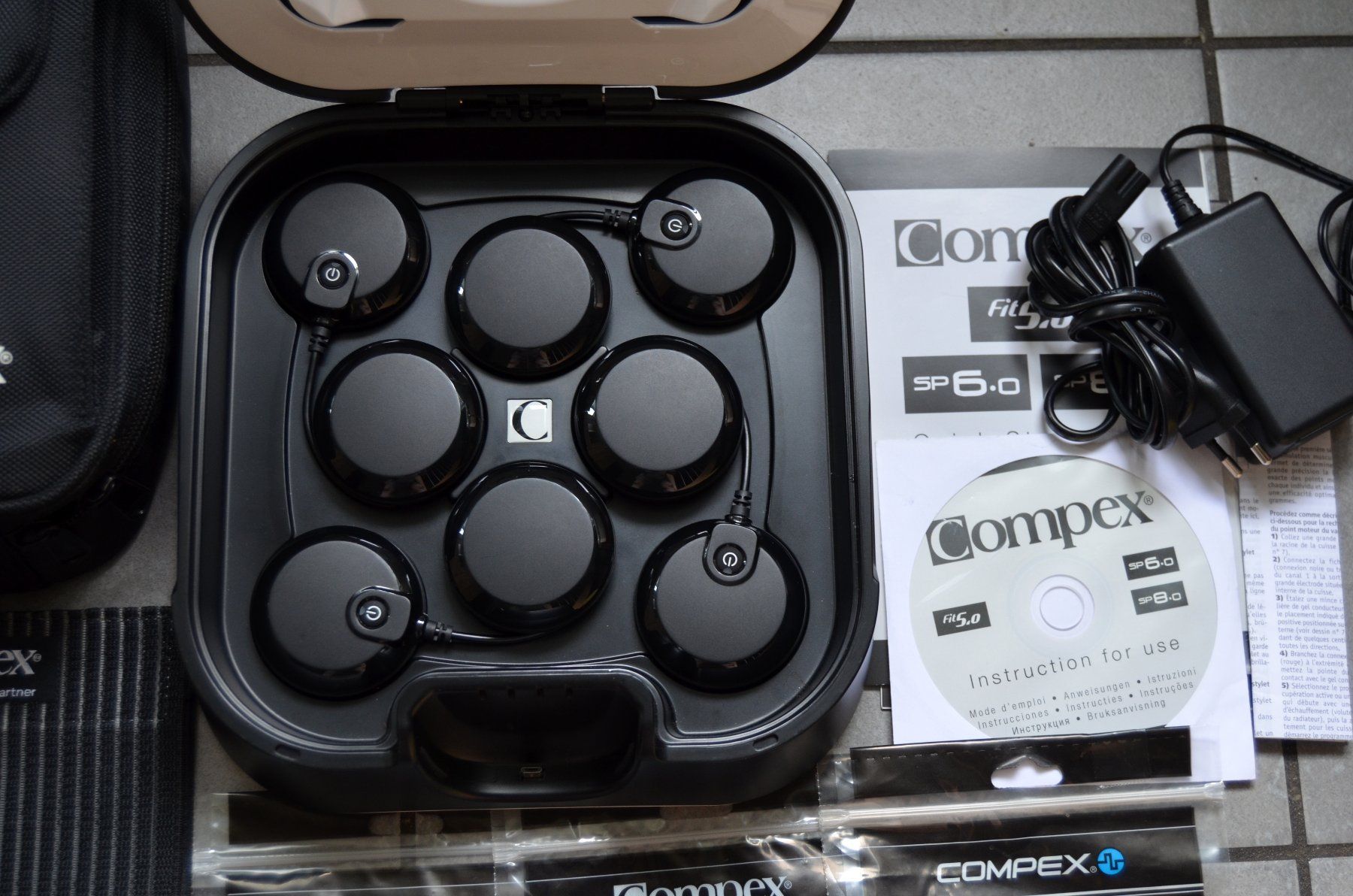 Compex Dispositivi per massaggi: Compex Intensive SP 8.0 Elektrostimulator électrostimulateur – Usato da Collonges venduto da arashee 4