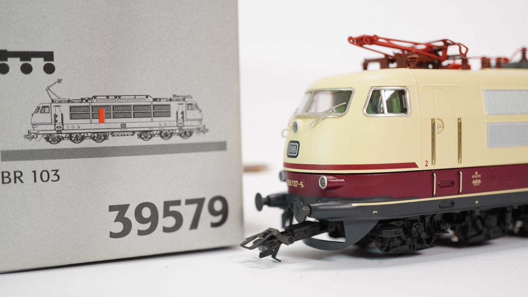 Märklin Modellini di ferrovie: c1 Märklin 39579 DB BR 103 E-Lok TEE – Usato da Uetendorf venduto da tigermuegi
