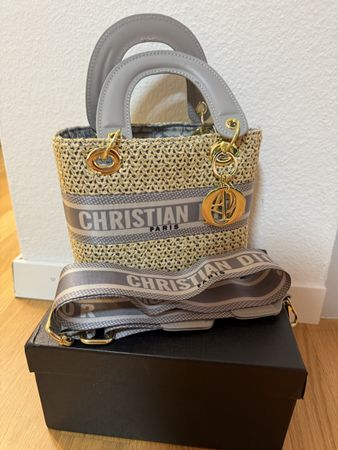 Handtasche Strohoptik mit Schulterriemen