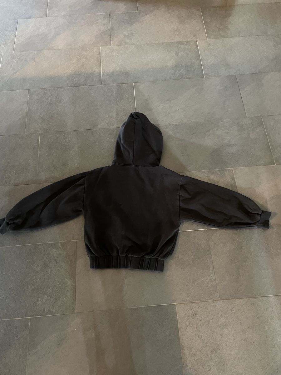 Zara Pulls et sweat-shirts: Kapuzenpullover – Neuf (Voir description) à Balgach par sei_s6d7 2