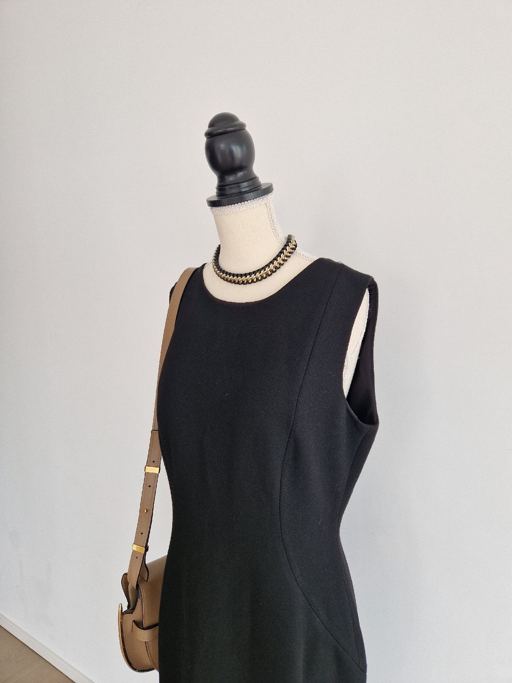 Catenine: Statement Halskette in Gold-Schwarz – Usato da Horgen venduto da akkohappyshopping 1