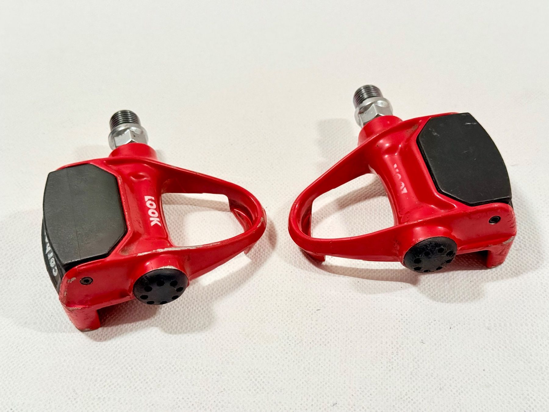 Look Ersatzteile: Look Carbon pedals red Pedalen 2606 – Gebraucht aus Luzern von bikeandbeltcom 2