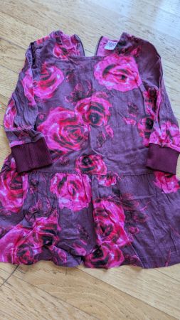 Mädchenkleid Gr. 98, rosa-pinke Rosenmuster, Langarm, süss