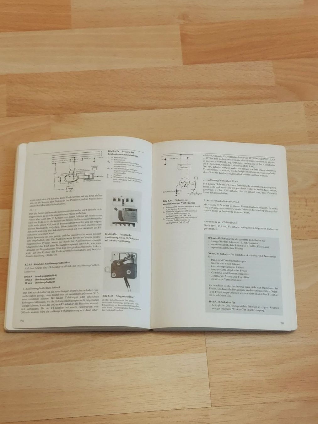 Libri: Elektrische Installationen und Apparate – Usato da Wettingen venduto da Egro2 1