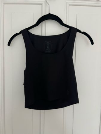 On Running Crop Top Black Size XS