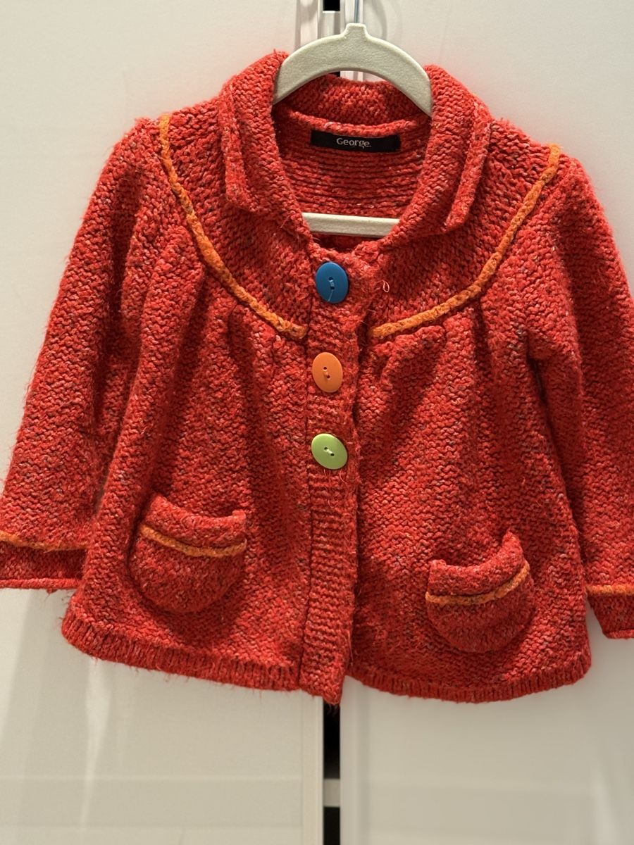 Jacken & Mäntel: Rote Strickjacke mit bunten Knöpfen, Grösse 86/92 – Gebraucht aus Neerach von Meli_sara 1