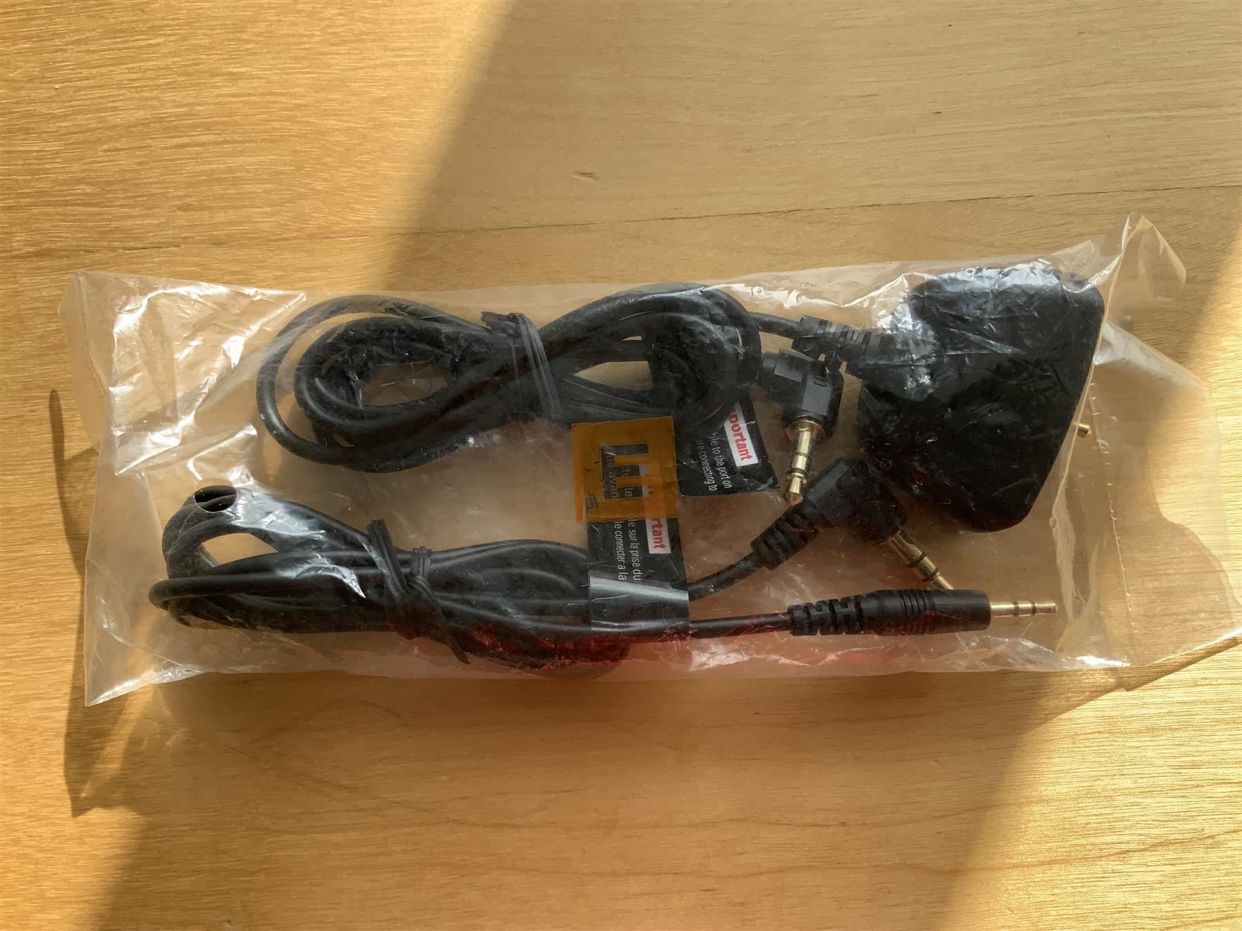Cavi: Xbox Aux Kabel – Nuovo e nell'imballaggio originale da Volketswil venduto da markdenzler 1
