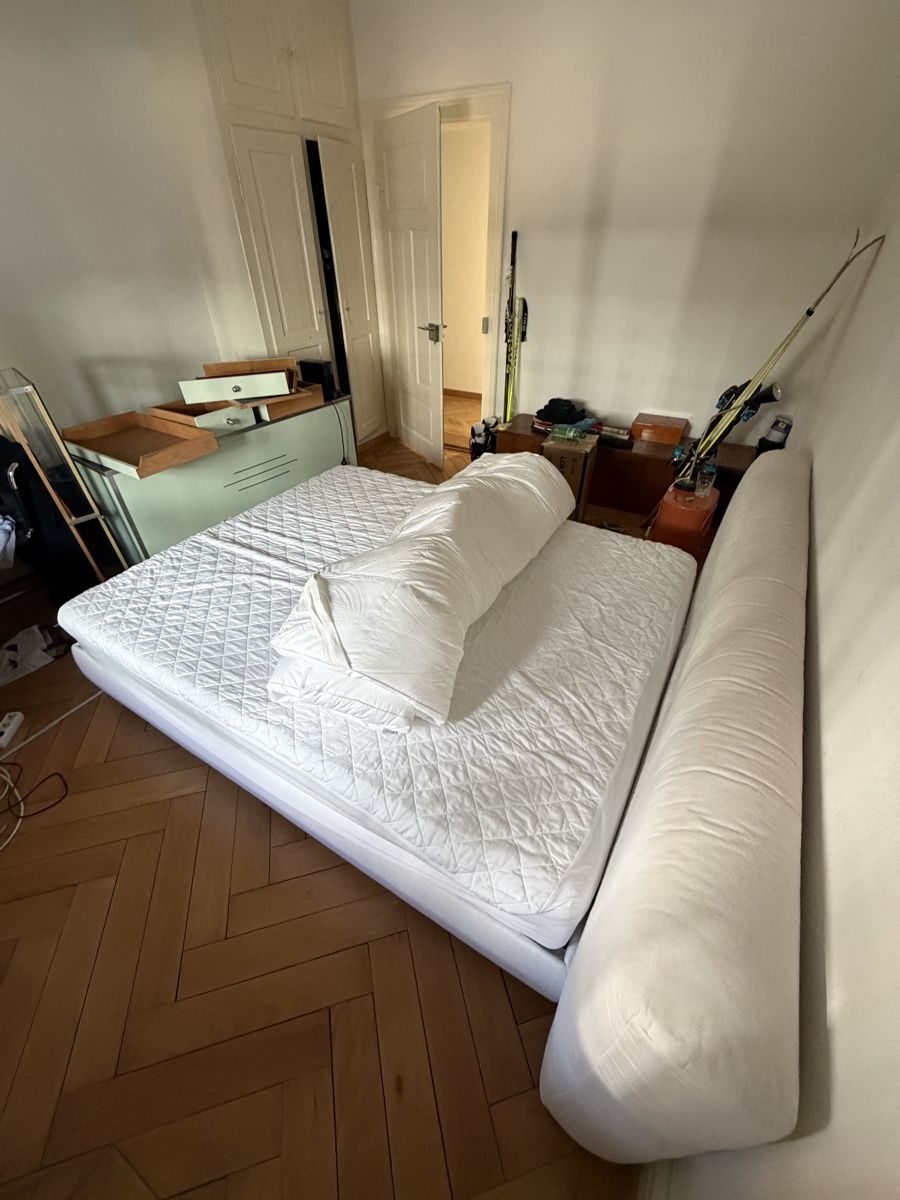Letti: White double Bed For Free – Usato da Zürich venduto da dav_6z2j 1