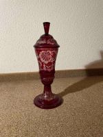 Original Böhmisches Glas - Deckelvasen, rot