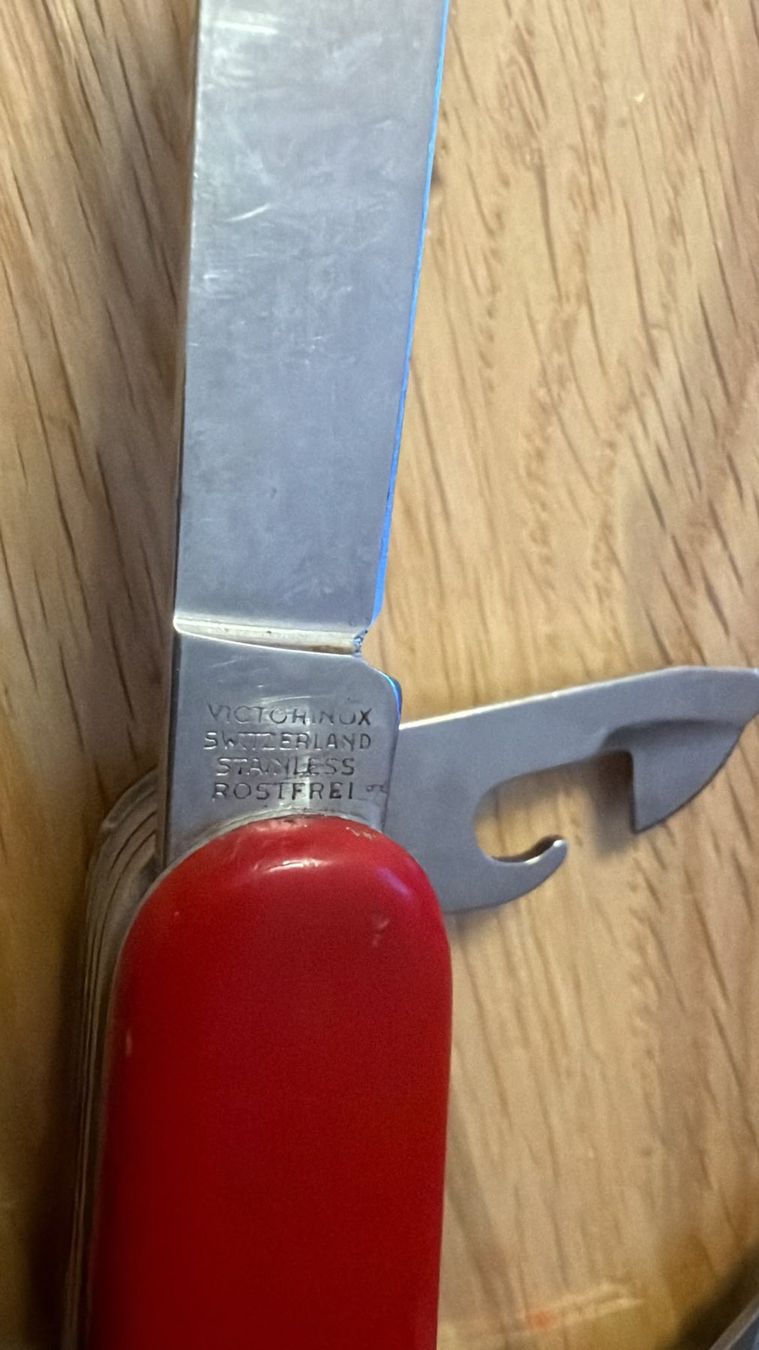 Victorinox Taschenmesser: VICTORINOX  ELINOX SACKMESSER – Gebraucht aus Zürich von Frei-Occasionen 3