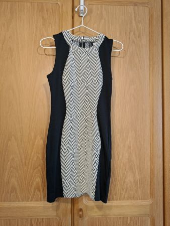 Elegantes & figurbetontes Partykleid von H&M, Grösse 38