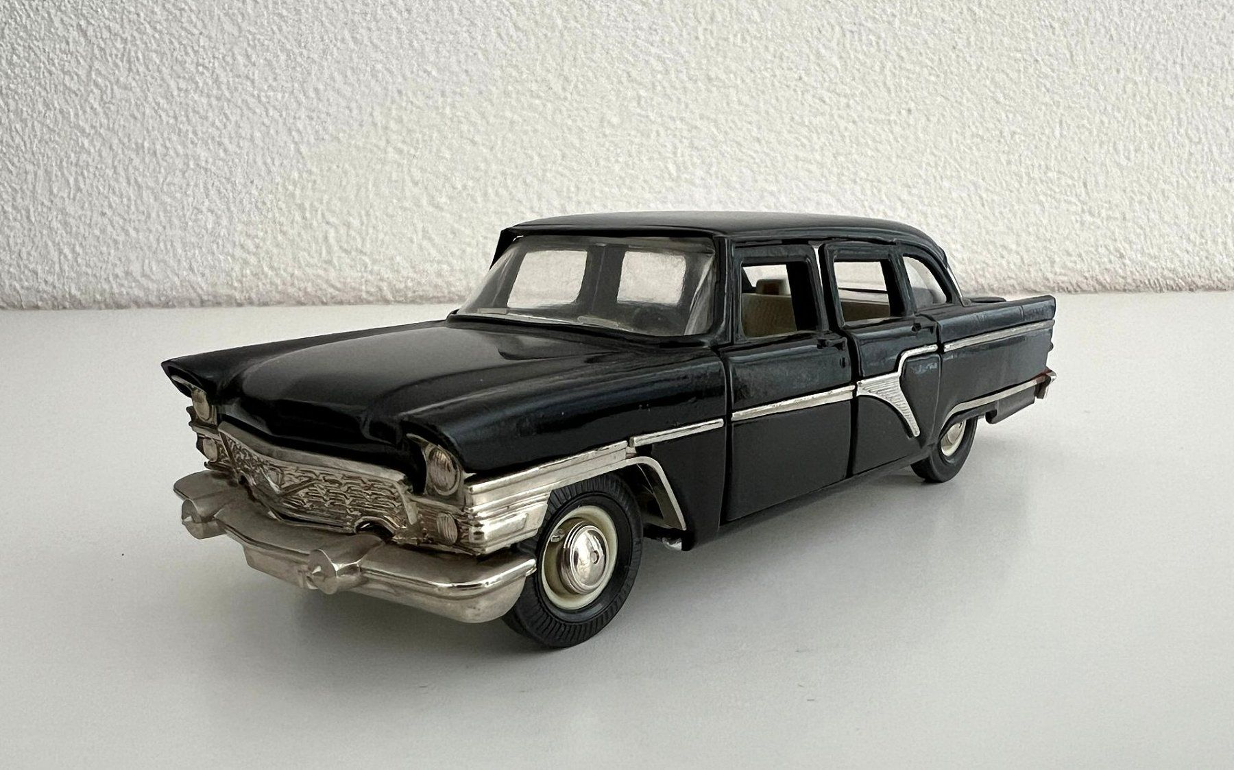 Modellini d'auto: Tchaika GAZ-13 A-15 – Usato da Meilen venduto da rdv_n7s9