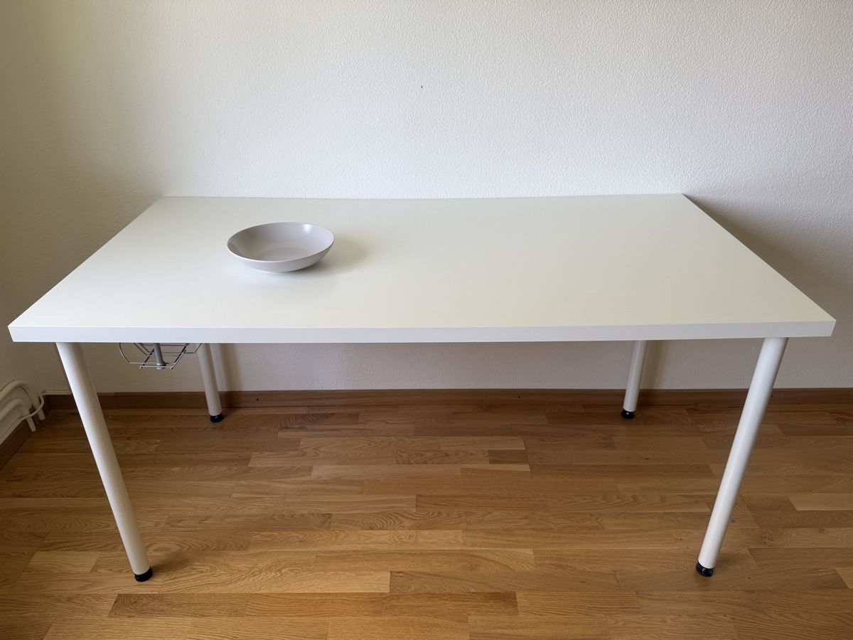 Schreibtische: Large Desk  – Gebraucht aus Zürich von loz_7885 1