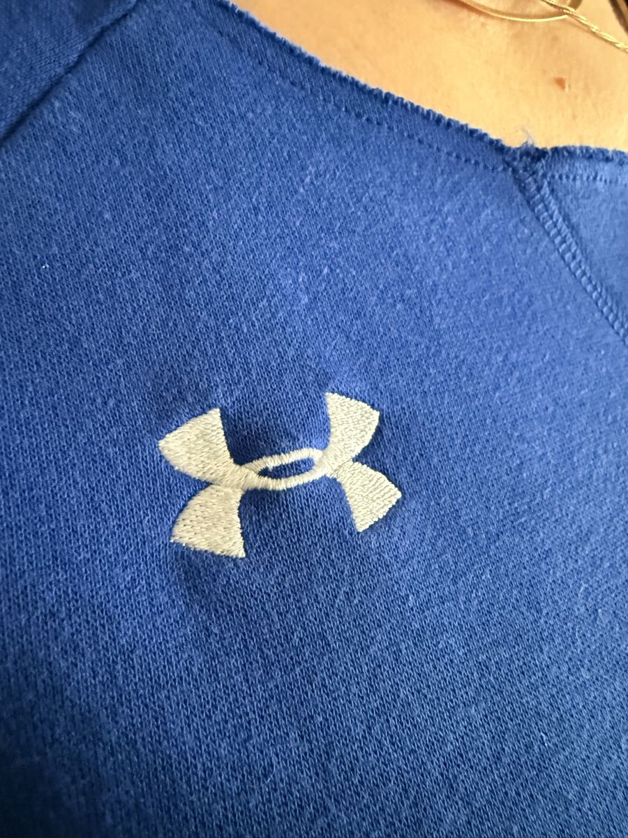 Under Armour Maglioni & Felpe: Under Armour Pullover, Gr. M, blau, neuwertig, Damen 49 – Usato da Staad SG venduto da Chirrari 2