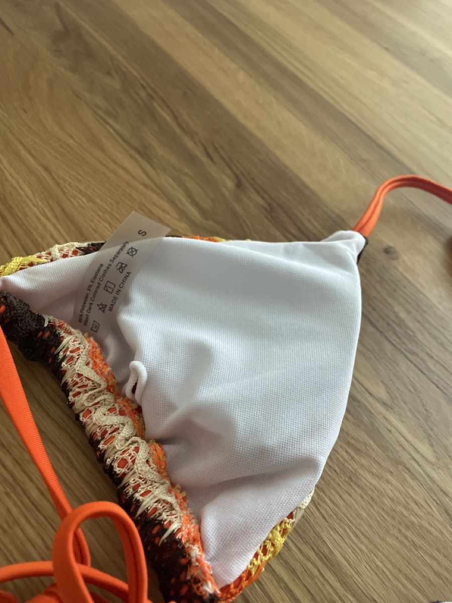 Costumi da bagno & Bikini: Bikini Oberteil  – Nuovo (secondo la descrizione) da Zürich venduto da car_26mh 2