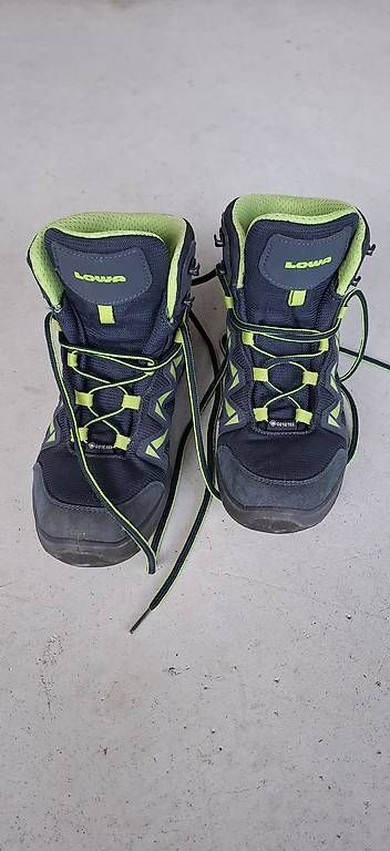 Scarpe da uomo: Scarponi Lowa taglia 36 – Usato da Ludiano venduto da Danielsan