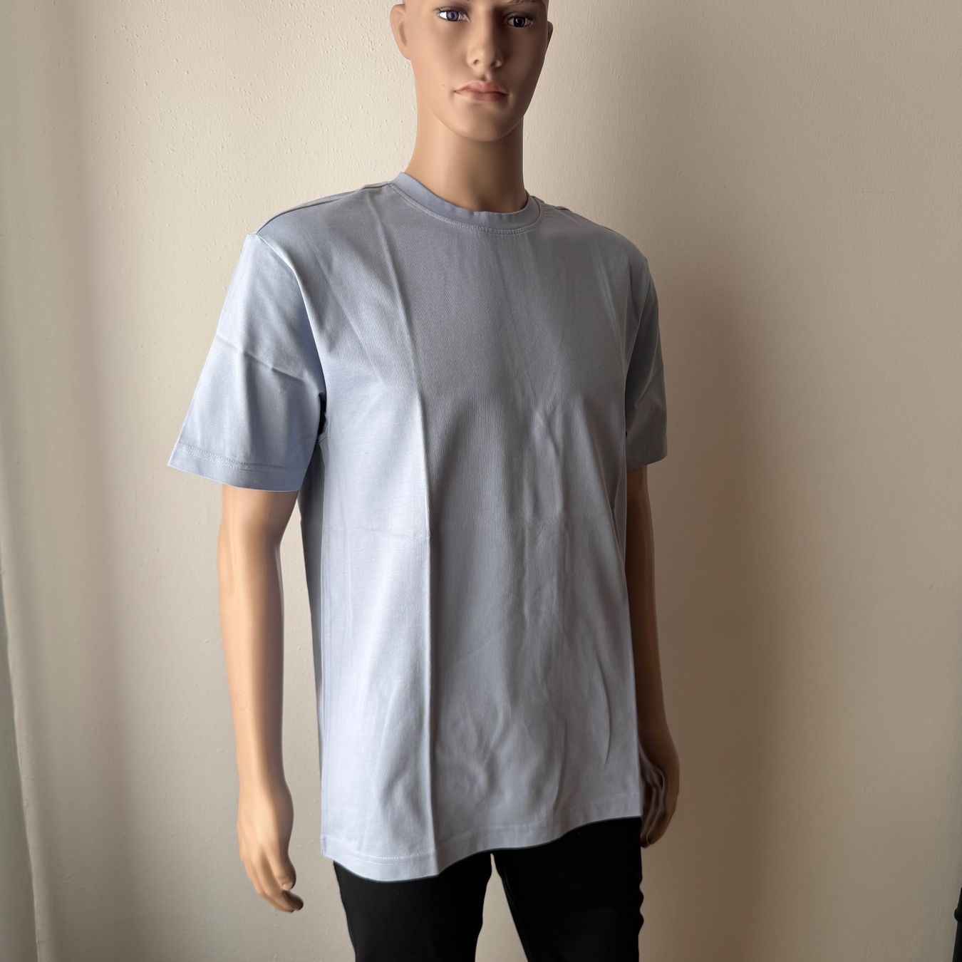 T-shirt: ONLY & SONS T-Shirt 🩵 – Usato da Zürich venduto da ClosetQueen 5