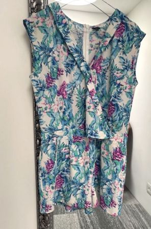 Cute Summer Playsuit - size S ☀️