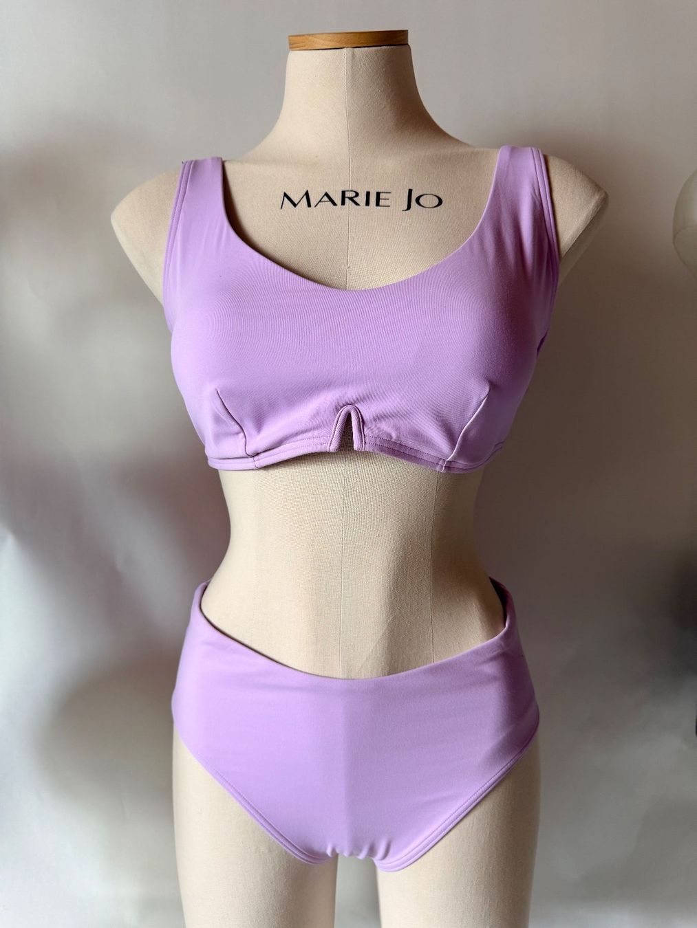 Triumph Costumi da bagno & Bikini: TRIUMPH, Bikini FLEX SMART Summer, Grösse 4/L, Farbe Lila – Nuovo e nell'imballaggio originale da Rudolfstetten venduto da gst_g7xl