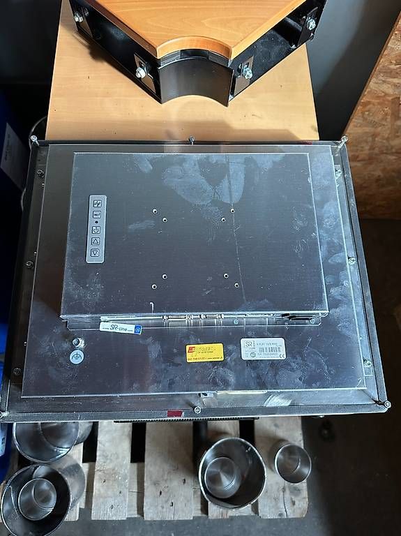 Monitore: Industrie-Touchscreen SR R-FLAT 19/8-MAN 19" VGA/DVI – Gebraucht aus Appenzell von OcclineGmbH 1